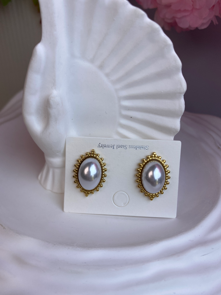 [A0015] Stainless Steel Type: Earring-Stud earring
Color: PVD 18k
gold