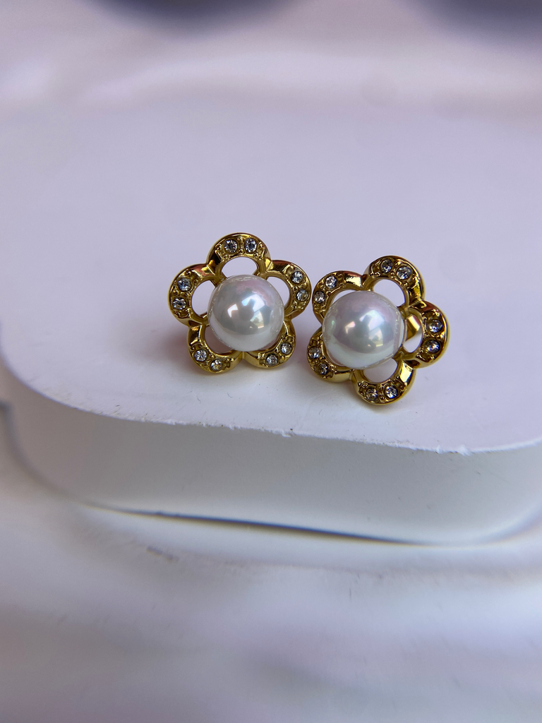 [A0028] Stainless Steel Type: Earring-Stud earring
Color: PVD 18k
gold
