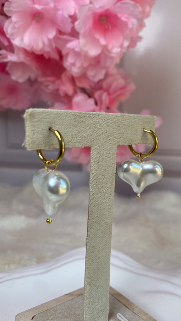 [A0066] Stainless Steel Type: Charm-Earring-Hoop Earrings
Color: Pvd 18k gold