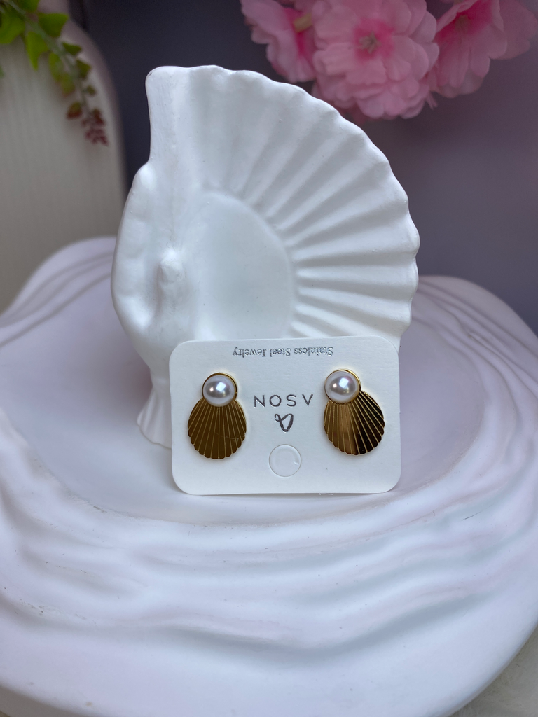 [A0094] Stainless Steel Type: Stud Earring Color: PVD 18k gold